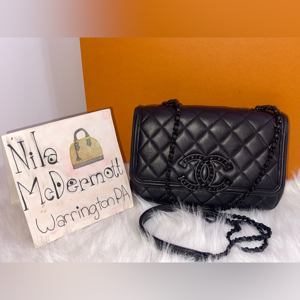 ⛔️ SOLD 📛 Filigree Calfskin Small Flap black